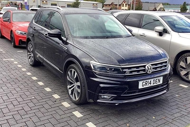 Black Used 2019 VW Tiguan R-line SUV | £19,995 (Fair price) - Image 1/1