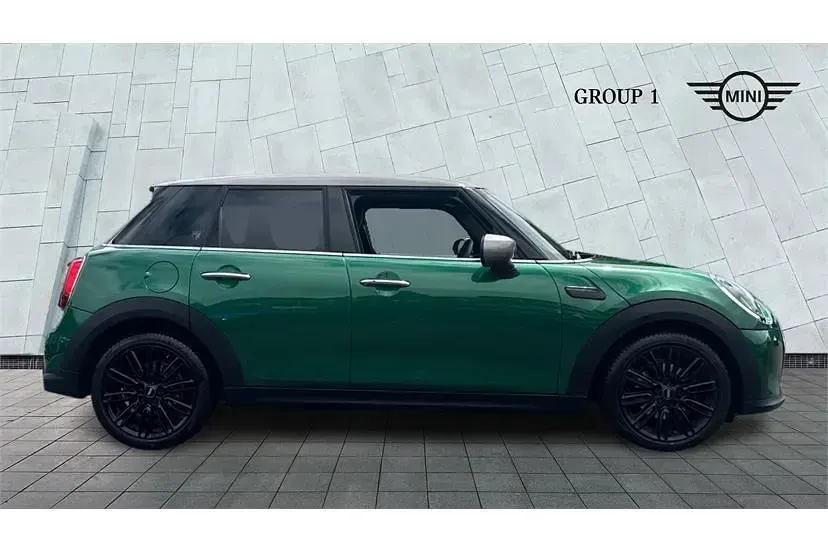 Used Mini Cooper Exclusive 136 HP (100 kW) 2022 Green Hatchback