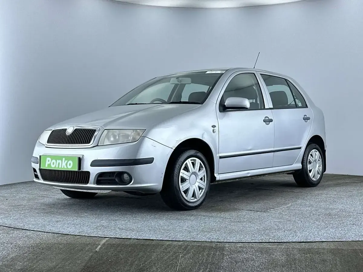 Used Skoda Fabia Ambiente 64 HP (47 kW) 2006 Silver Hatchback