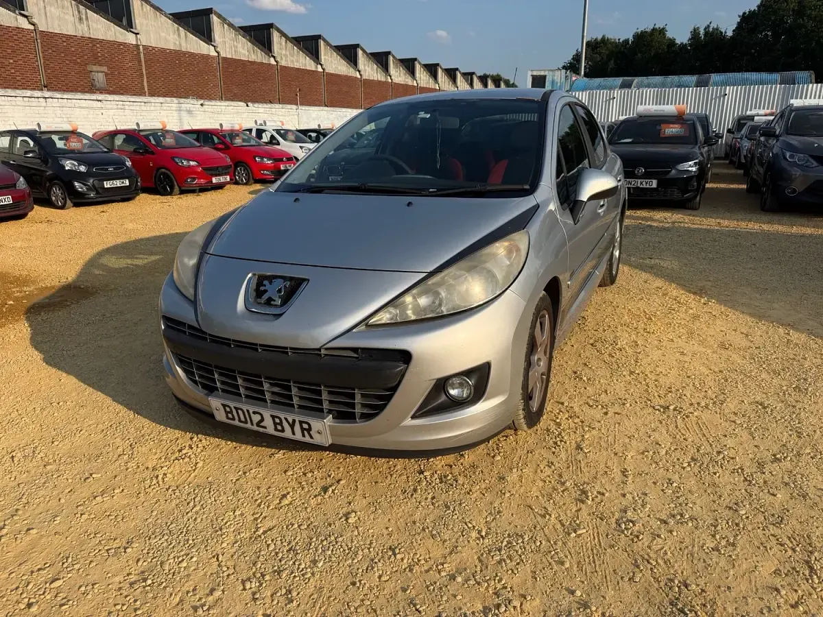 Used Peugeot 207 Sportium 92 HP (67 kW) 2012 Silver Hatchback