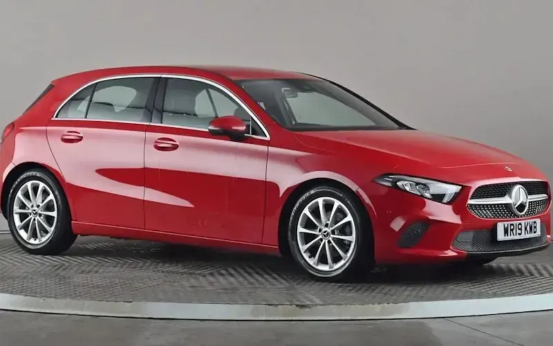 Begagnad Mercedes A180 Executive 116 HK (85 kW) 2019 Halvkombi