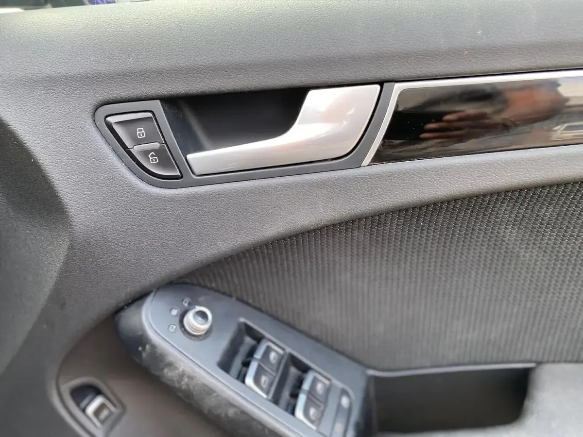 Used Audi A4 Black Edition 177 HP (130 kW) 2013 Grey Sedan