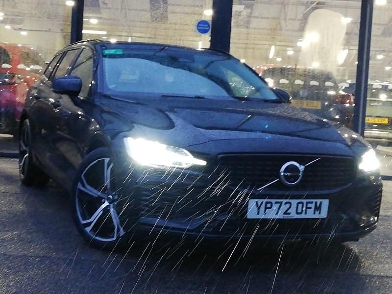Black Used 2022 Volvo V60 Ultimate Estate | £26,798 (Expensive) - Image 1/4