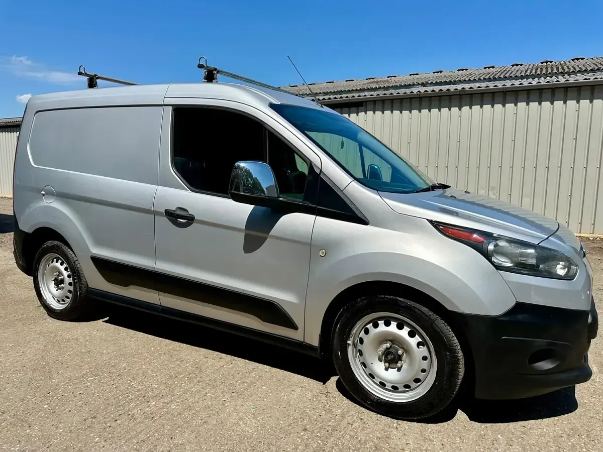 Used Ford Transit Connect 100 HP (73 kW) 2017 Silver MPV