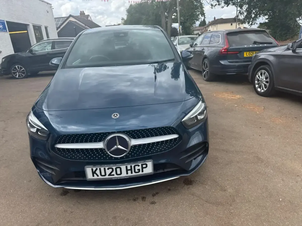 Used Mercedes B180 Executive 2020 Blue Hatchback