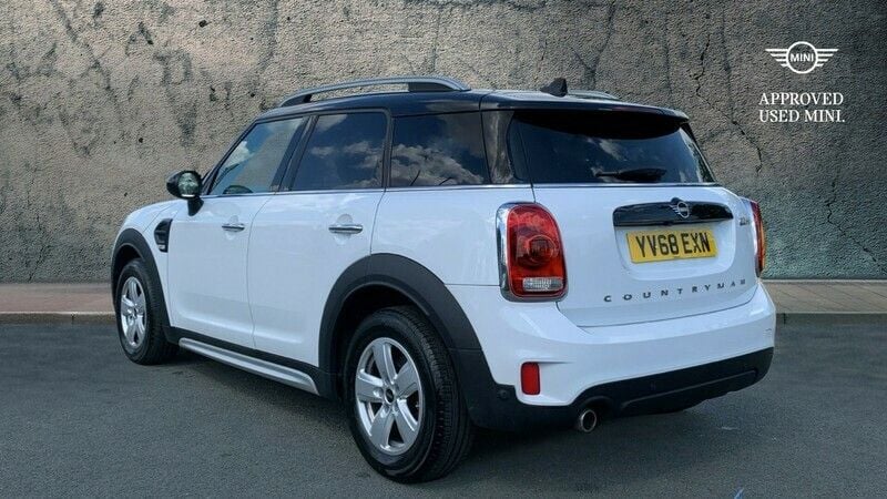 Used Mini Cooper Countryman Classic 134 HP (98 kW) 2019 White SUV