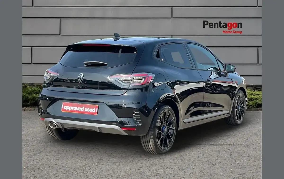 New Renault Clio Techno Esprit Alpine 88 HP (64 kW) 2026 Black Hatchback