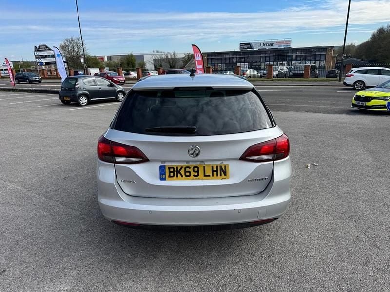 Second-hand Vauxhall Astra Design Edition 110 CP (80 kW) 2019 Argintiu Break
