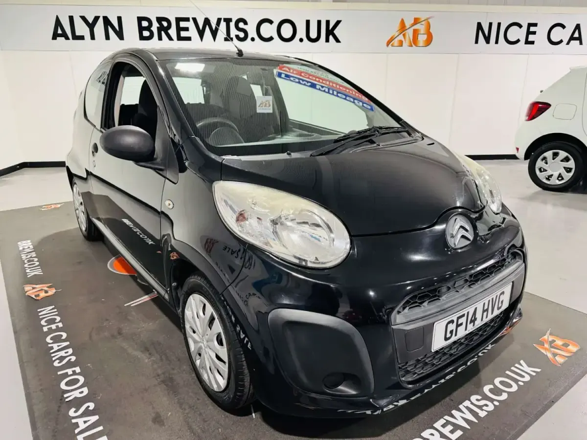 Usado Citroën C1 68 HP (50 kW) 2014 Preto Citadino