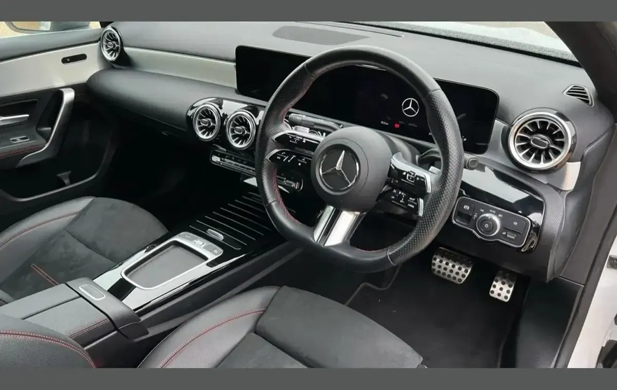 Used Mercedes A250 AMG Line Premium 214 HP (157 kW) 2023 White Sedan