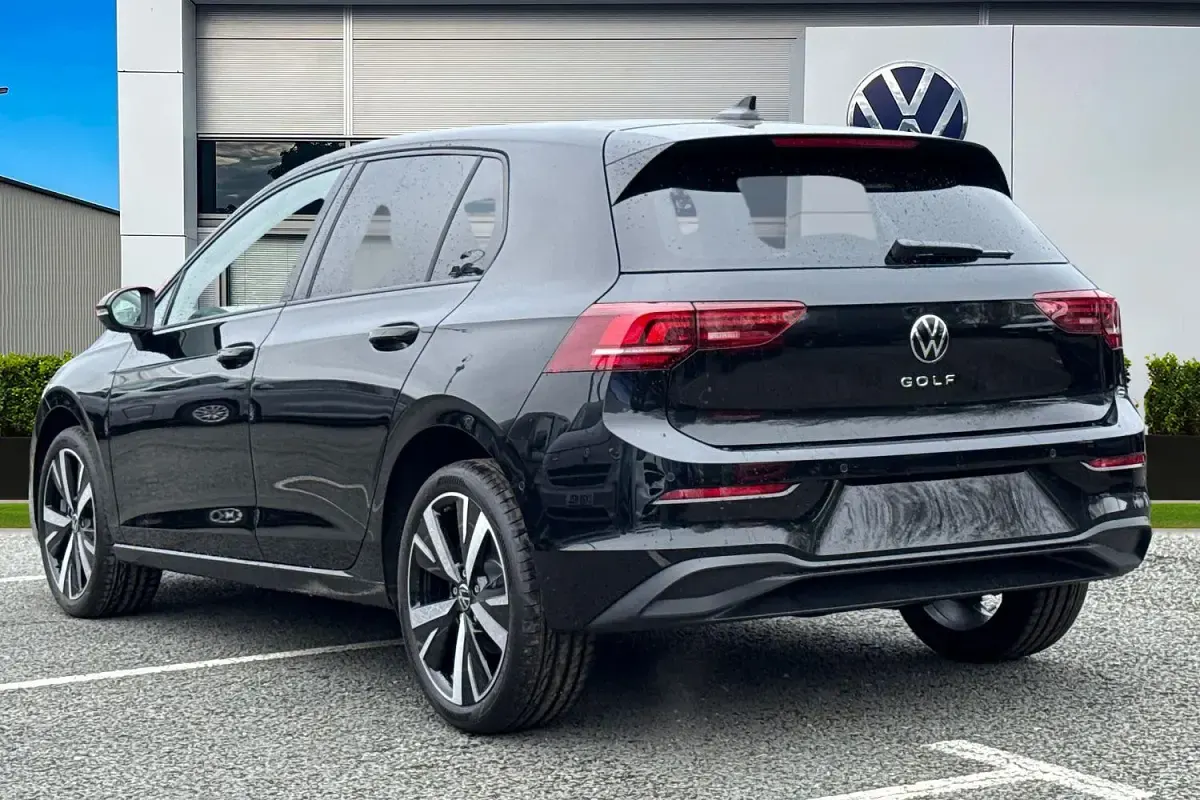 New VW Golf VIII Match 116 HP (85 kW) 2026 Black Hatchback