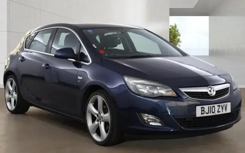 Used Vauxhall Astra SRi 116 HP (85 kW) 2012 Hatchback