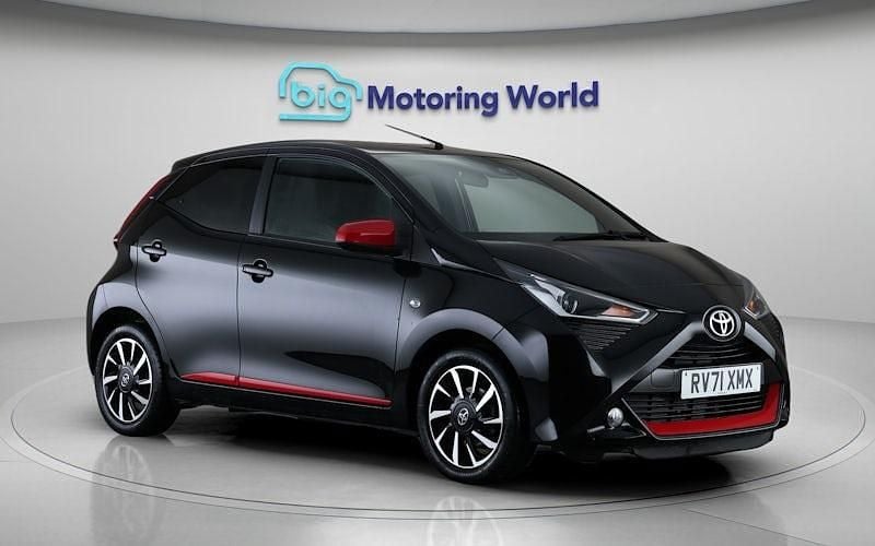 Used Toyota Aygo Trend 72 HP (52 kW) 2021 Black Hatchback