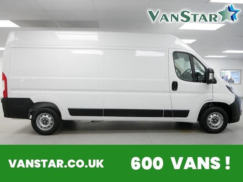White Used 2025 Toyota Proace H2 Van | £24,989 - Image 1/4