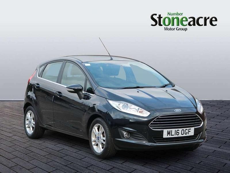 Black Used 2016 Ford Fiesta Zetec Hatchback | £5,995 (Fair price) - Image 1/4