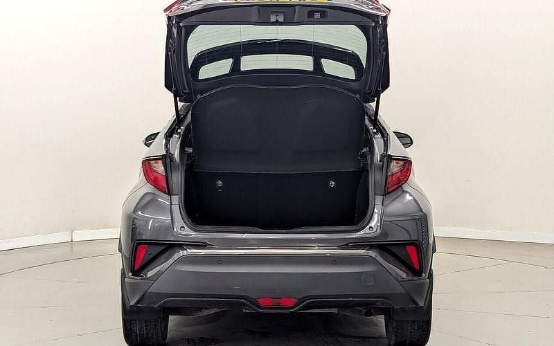 Used Toyota C-HR Design 122 HP (89 kW) 2023 SUV