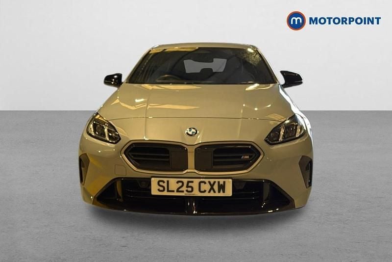 Begagnad BMW M135 300 HK (220 kW) 2025 Grå Halvkombi