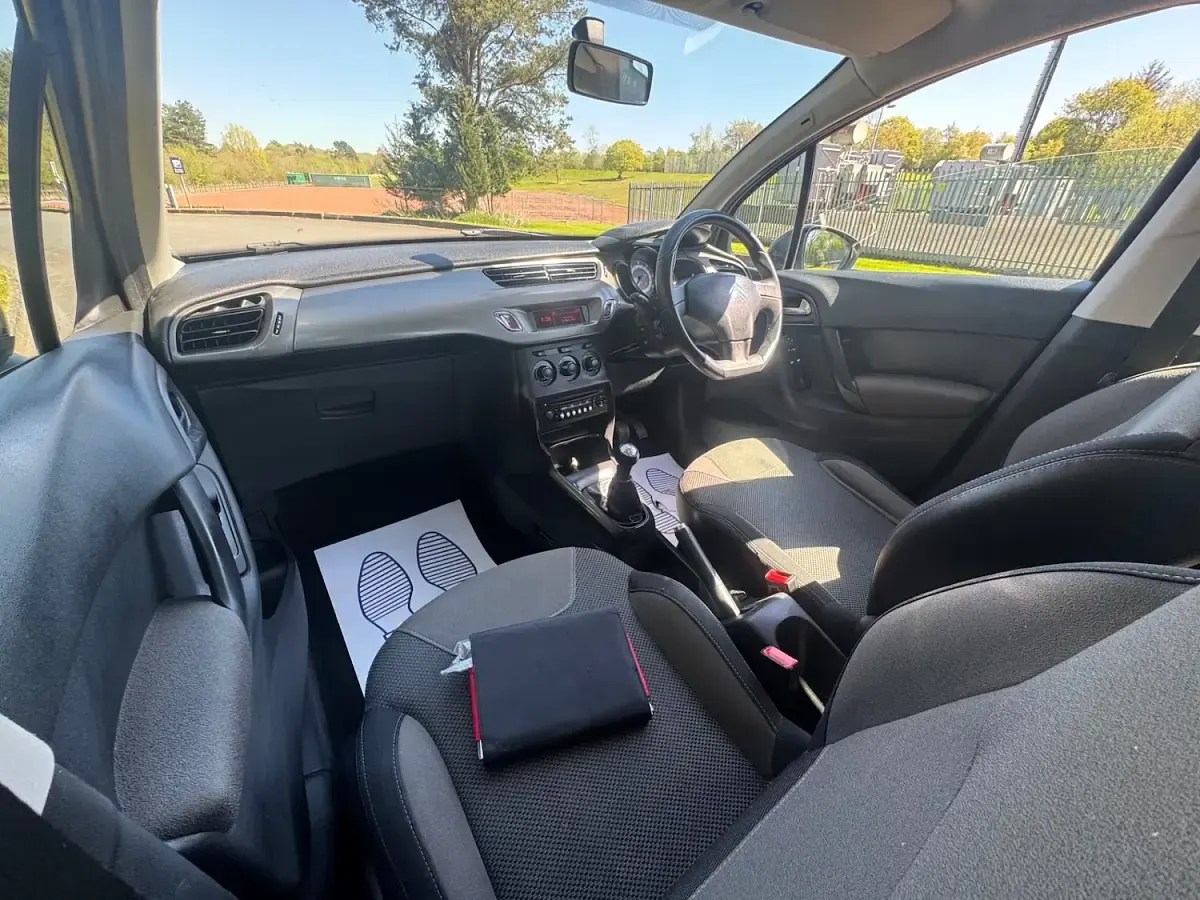 Begagnad Citroën C3 VTR Sport 68 HK (50 kW) 2013 Blå Halvkombi