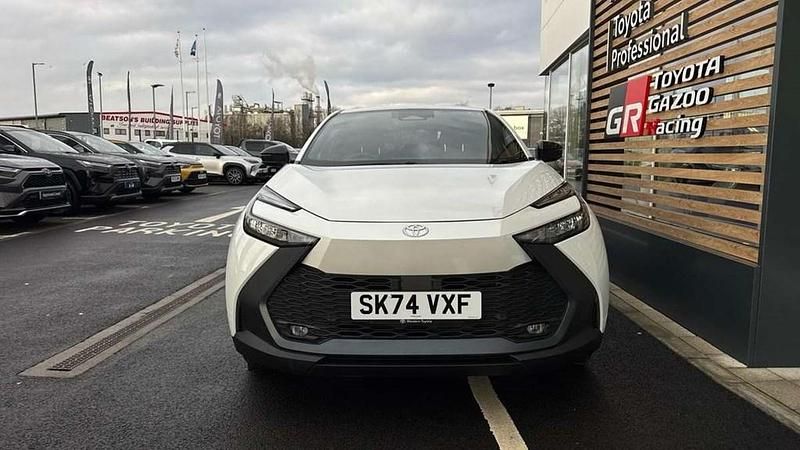 Used Toyota C-HR Design 220 HP (161 kW) 2024 White SUV