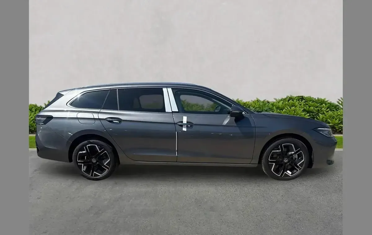 New VW Passat Elegance 200 HP (147 kW) 2025 Other Estate
