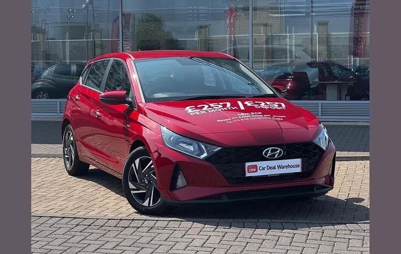 Red Used 2023 Hyundai i20 SE Hatchback | £13,899 (Fair price) - Image 1/4