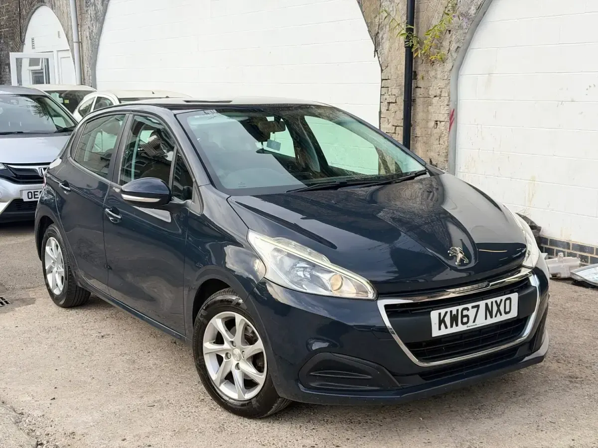 Used Peugeot 208 Active 2017 Grey Hatchback