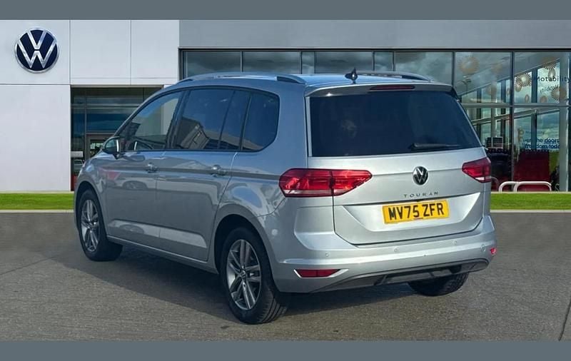Used VW Touran Match 150 HP (110 kW) 2025 Silver MPV