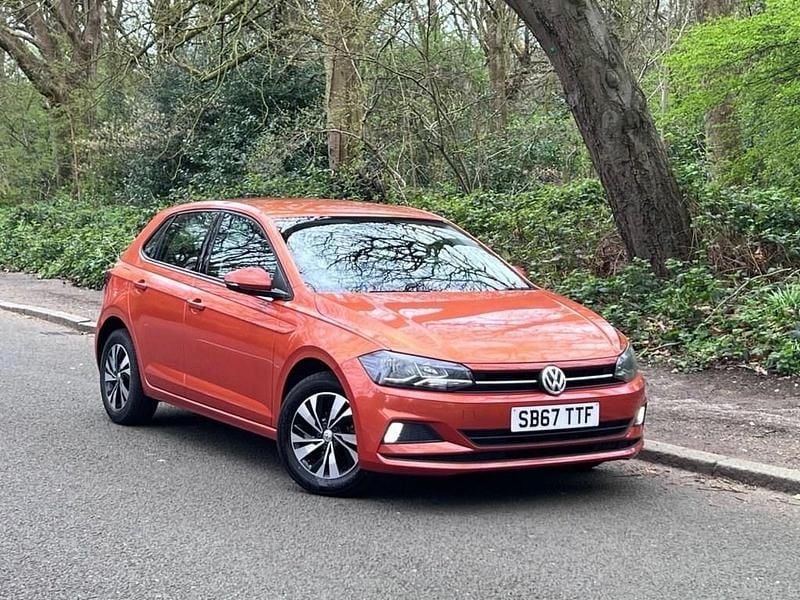 Used VW Polo SE 95 HP (69 kW) 2018 Orange Hatchback