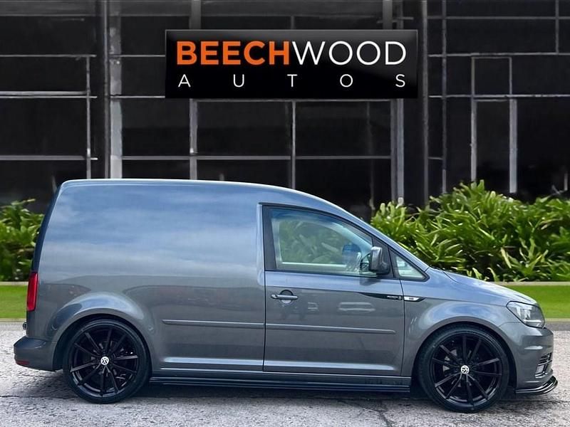 Used VW Caddy Highline 102 HP (75 kW) 2017 Grey MPV