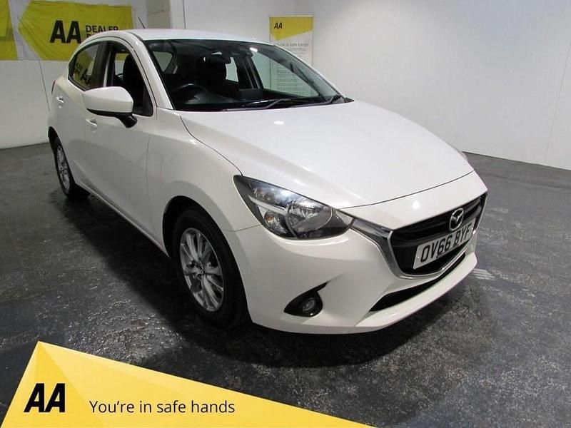 White Used 2016 Mazda 2 Hatchback | £6,290 (Fair price) - Image 1/4