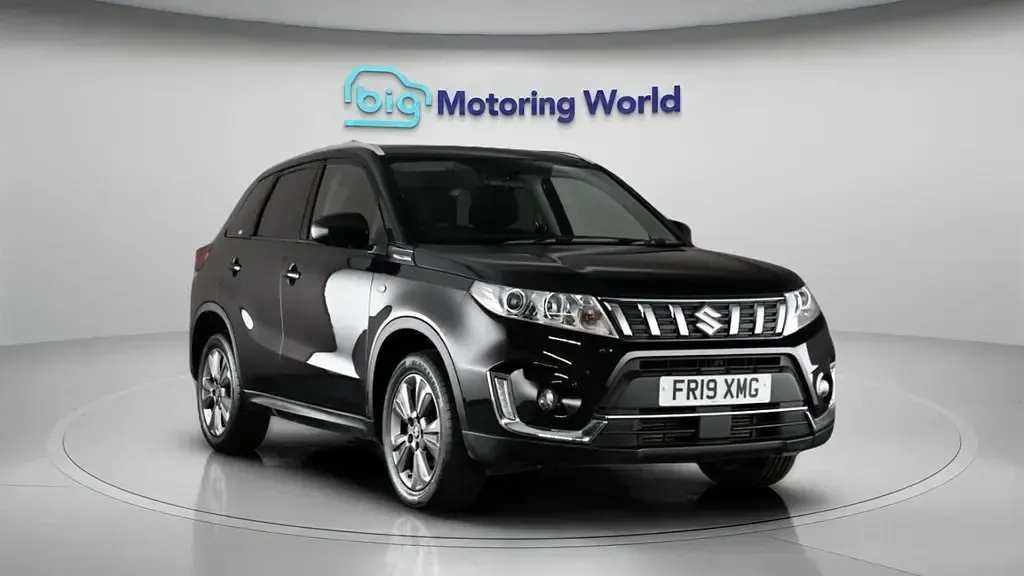 Gebraucht Suzuki Vitara SZ-T 111 PS (81 kW) 2019 Schwarz SUV