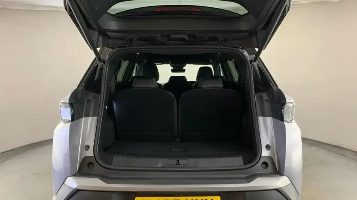 Used Peugeot 5008 Allure 143 HP (105 kW) 2025 Grey SUV