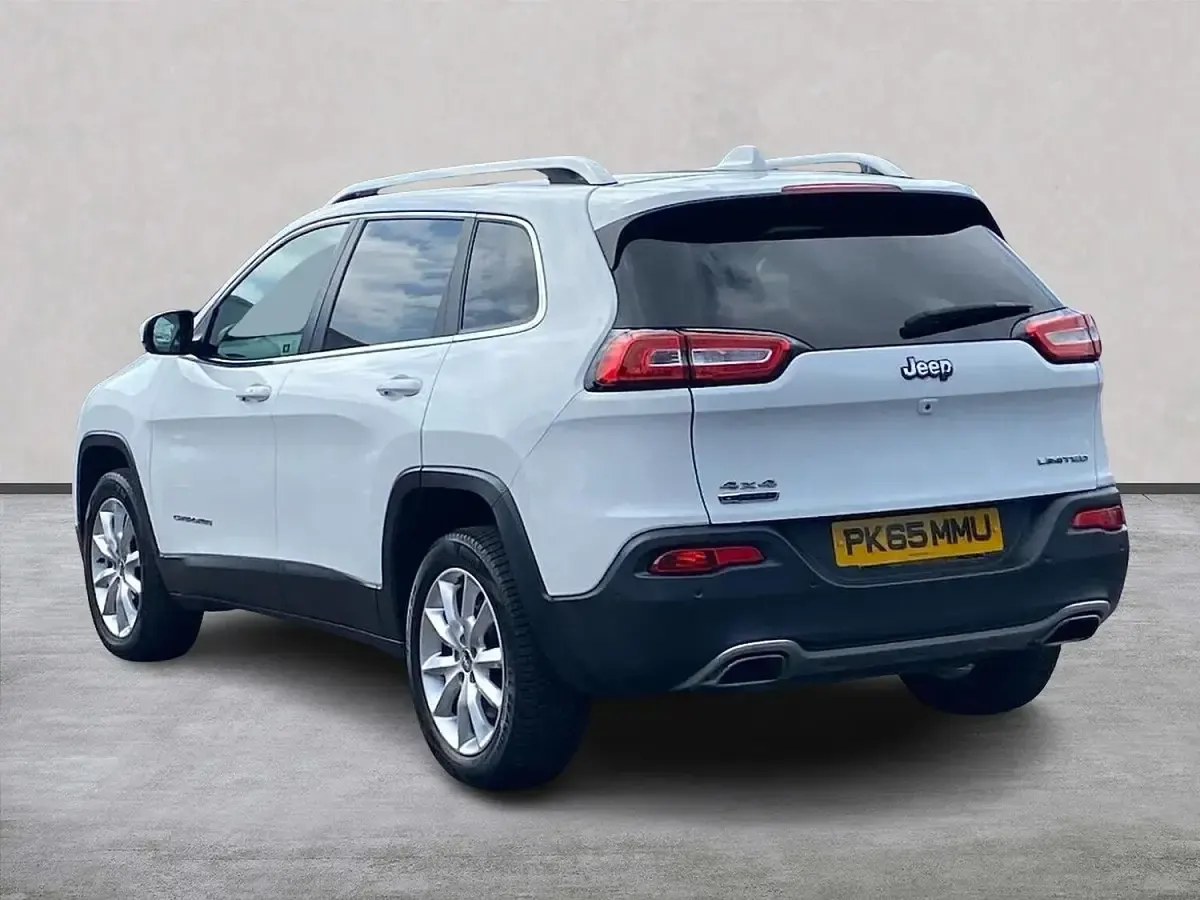 Used Jeep Cherokee Limited 170 HP (125 kW) 2015 White SUV