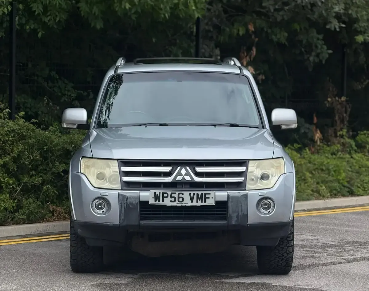 Used Mitsubishi Shogun Elegance 168 HP (123 kW) 2007 Silver SUV