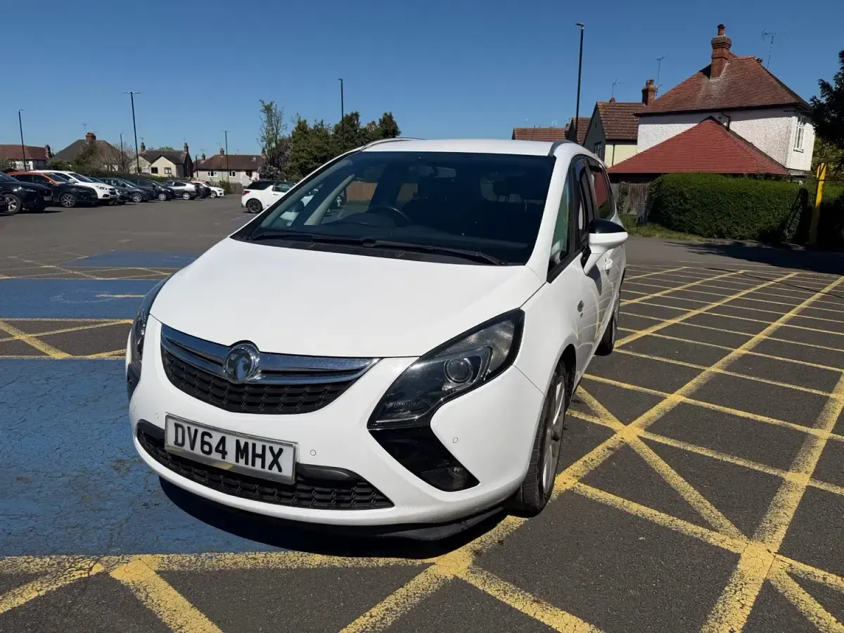 Second-hand Vauxhall Zafira SRi 170 CP (125 kW) 2014 Alb Monovolum
