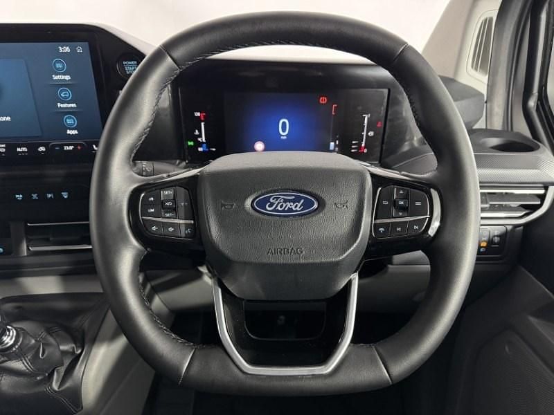 Used Ford Transit Custom Limited 136 HP (100 kW) 2024 Silver Van