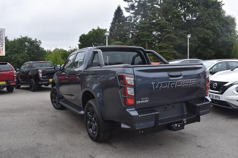 New Isuzu D-Max 164 HP (120 kW) 2025 Grey Pickup