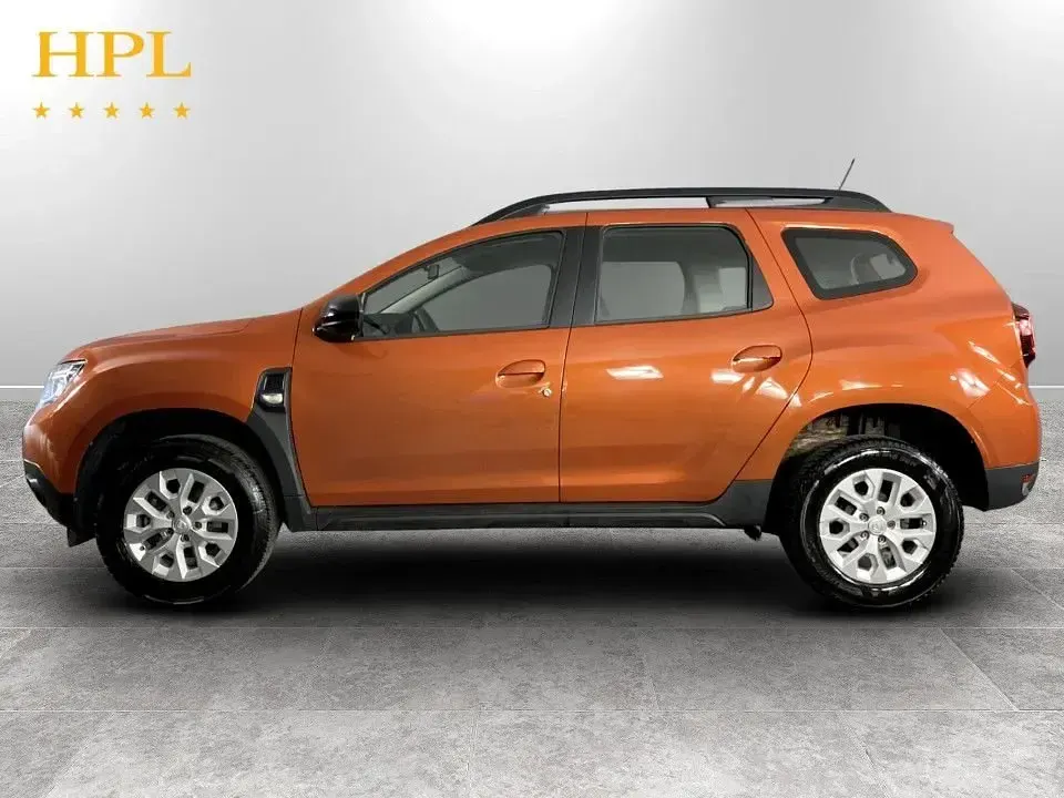 Used Dacia Duster Comfort 100 HP (73 kW) 2022 Orange SUV