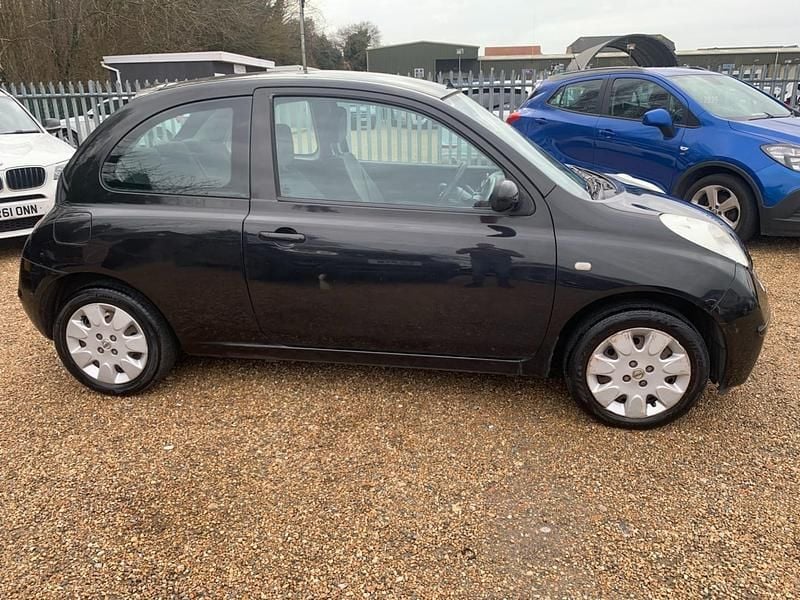 Used Nissan Micra SE 79 HP (58 kW) 2006 Black Hatchback