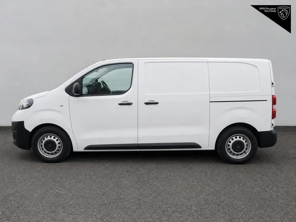 Used Peugeot e-Expert 98 kW (134 HP) 2025 White Van