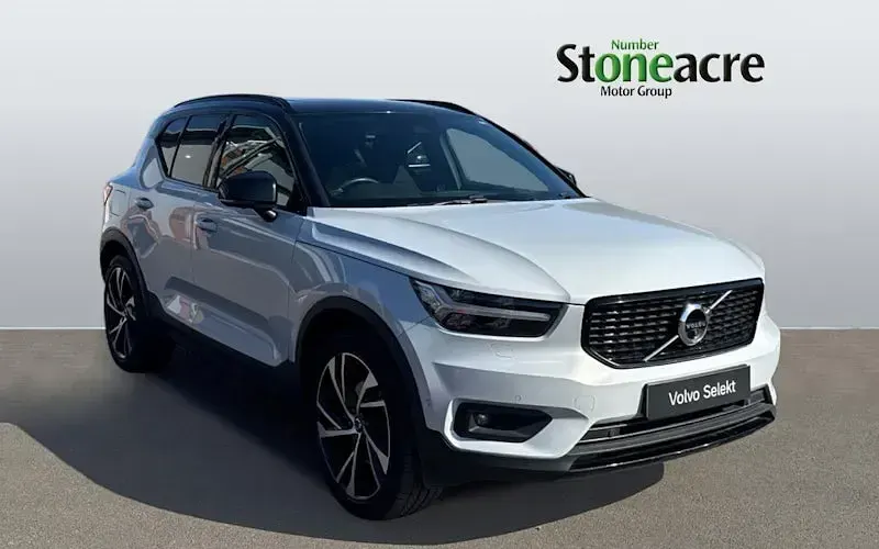 Used Volvo XC40 R-Design 190 HP (139 kW) 2019 SUV