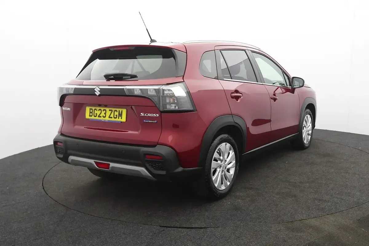 Used Suzuki SX4 115 HP (84 kW) 2023 Red Hatchback