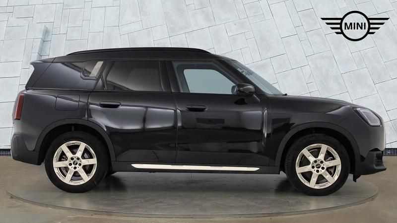 Used Mini Countryman 215 HP (158 kW) 2024 Black SUV
