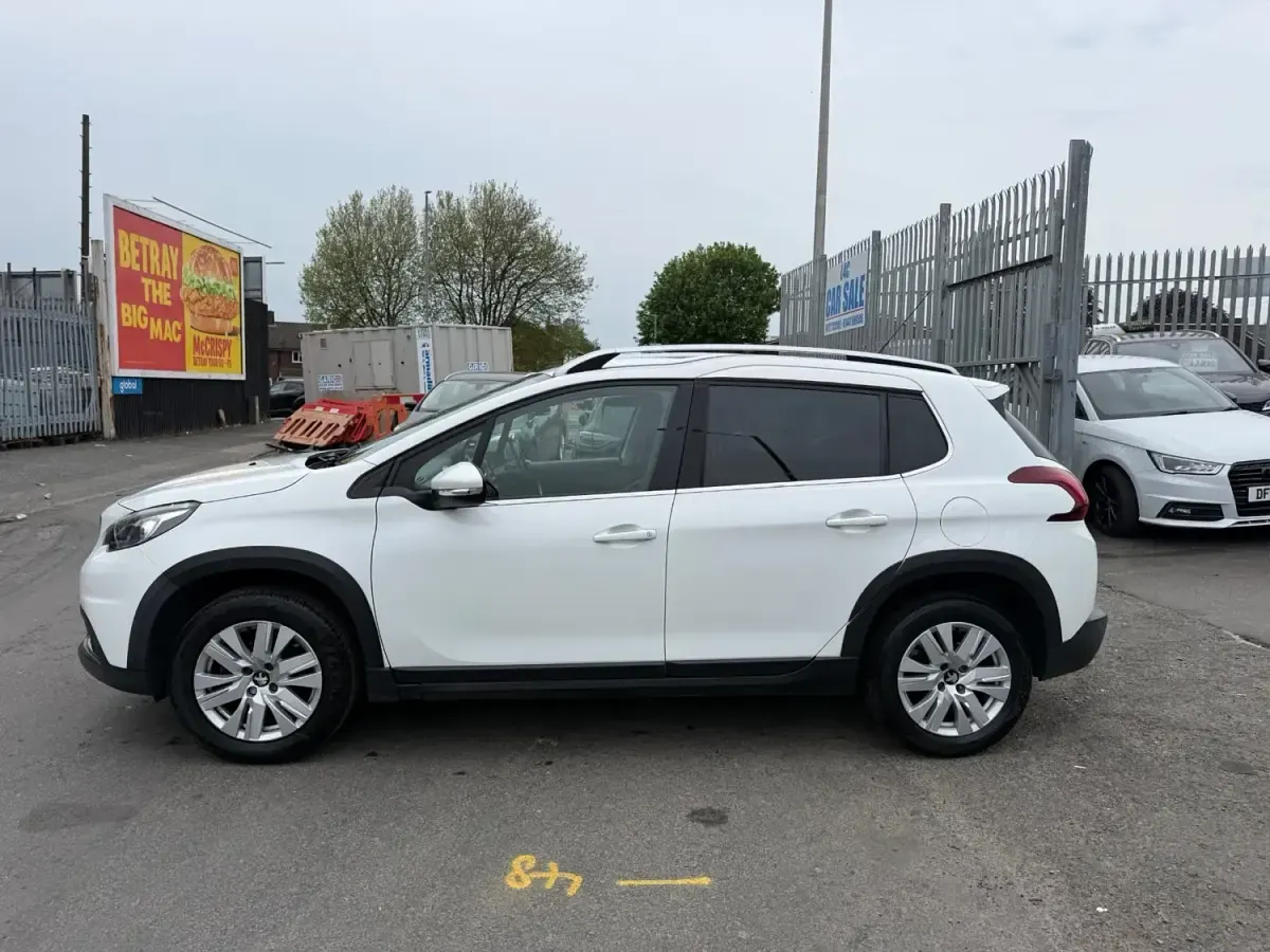 Second-hand Peugeot 2008 Allure 2017 Alb SUV