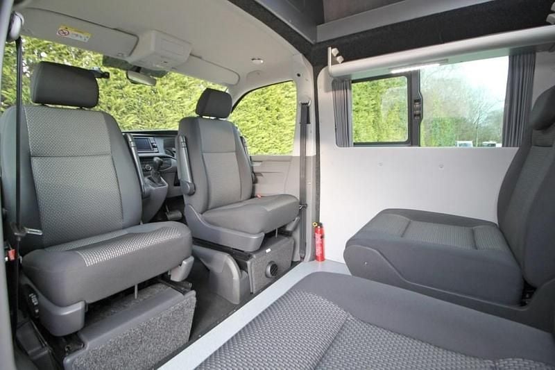 Used VW T6.1 150 HP (110 kW) 2023 Red Van