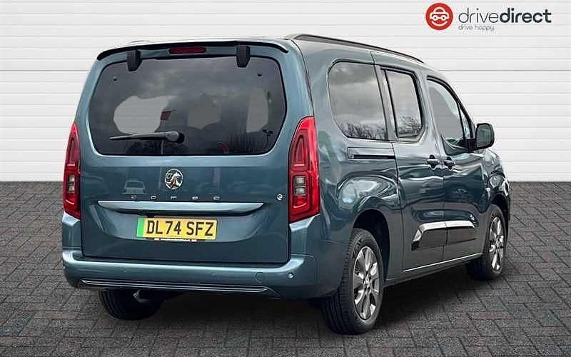 Used Vauxhall Combo Ultimate 100 kW (136 HP) 2024 Blue Estate