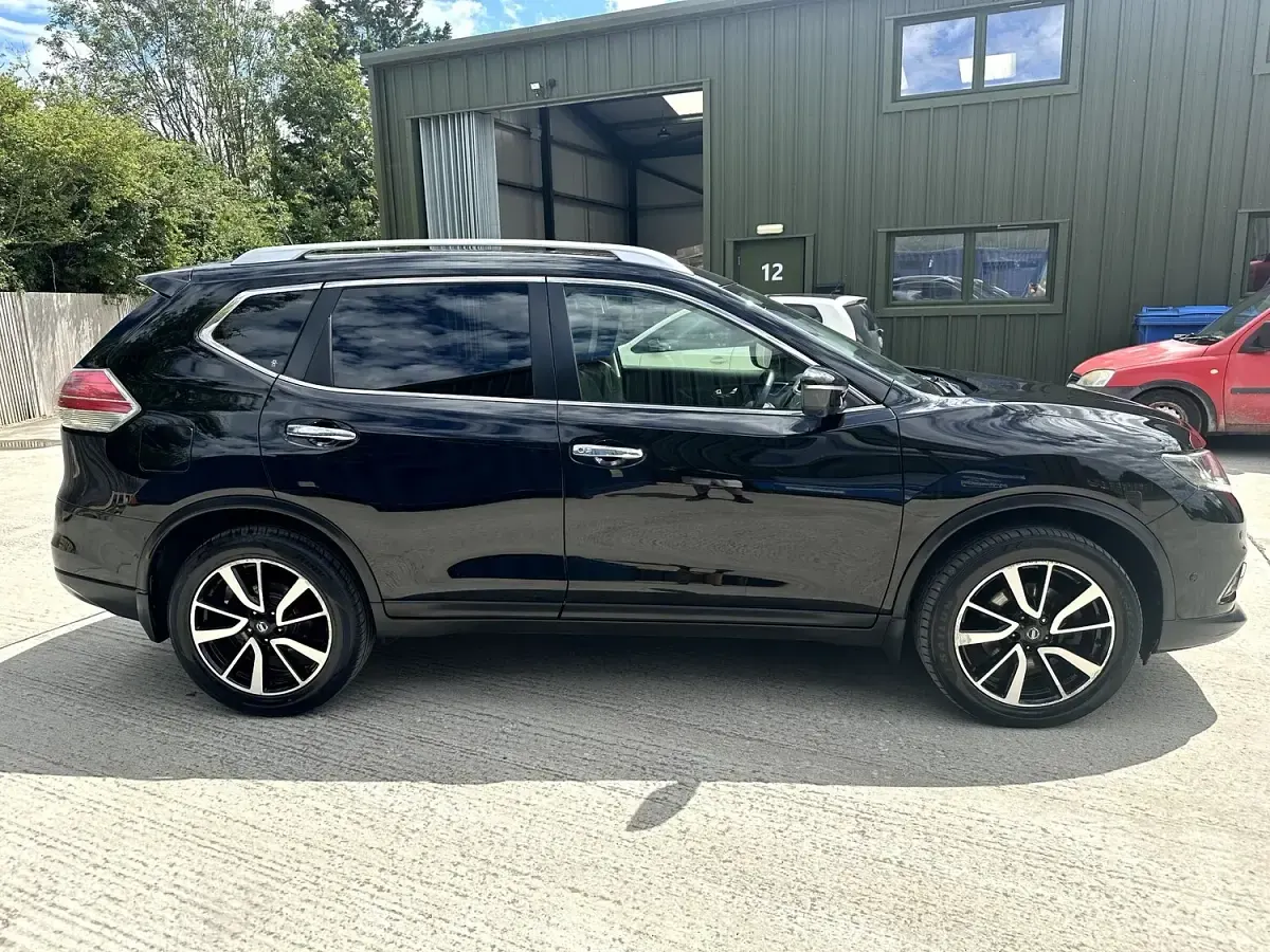 Used Nissan X-Trail Tekna 130 HP (95 kW) 2017 Black SUV