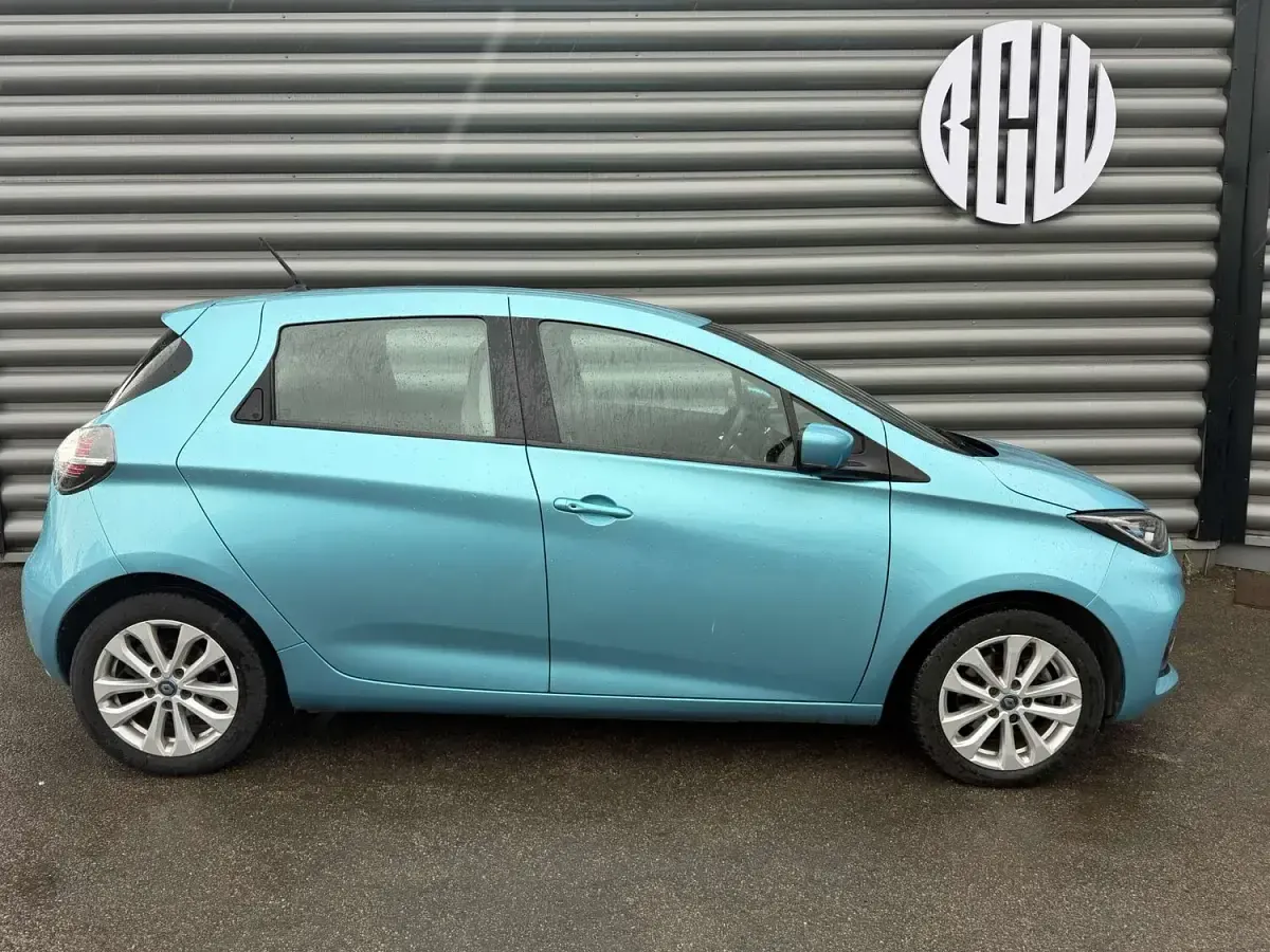 Usado Renault Zoe Iconic 100 kW (136 CV) 2020 Azul Utilitario