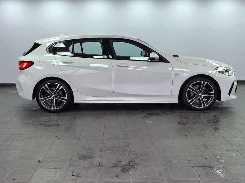 Używany BMW 118 M Sport 2021 Biały Hatchback