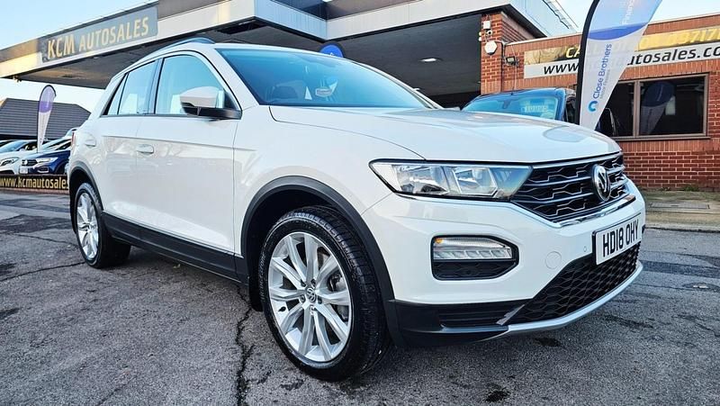 White Used 2018 VW T-Roc SE SUV | £14,995 (Fair price) - Image 1/4
